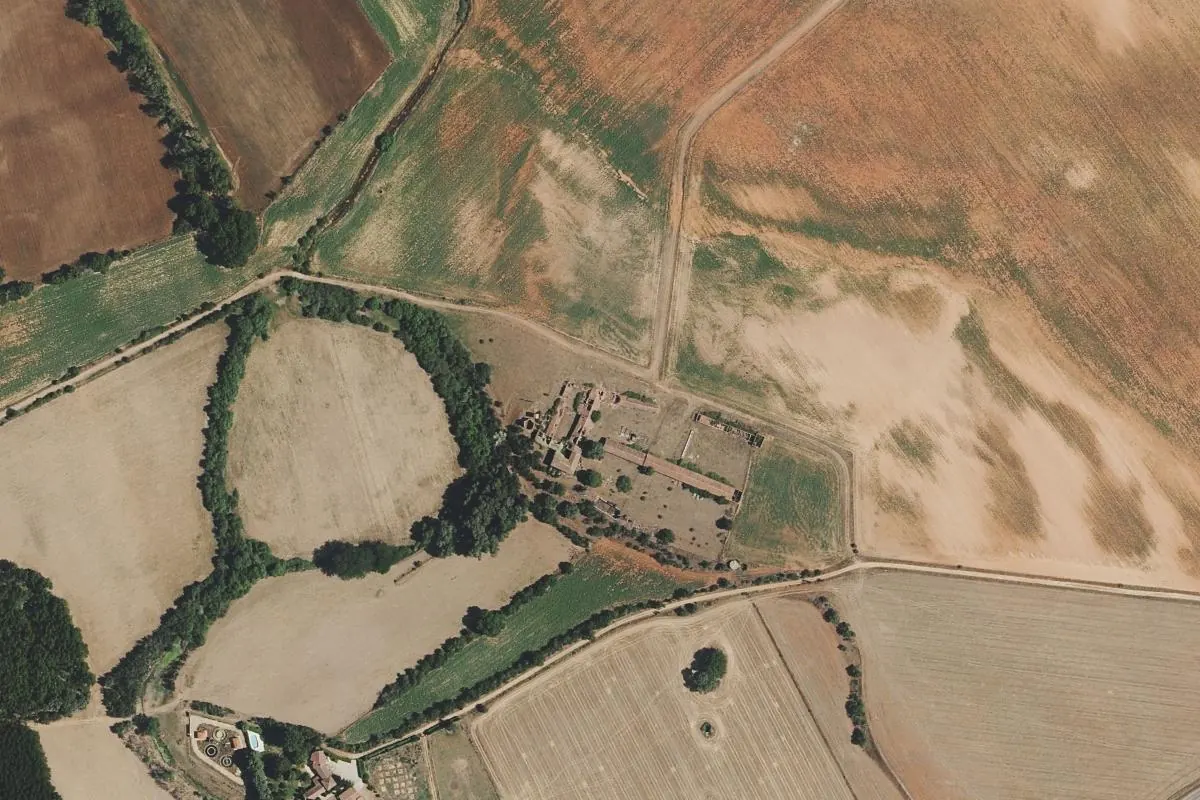 Vista de Palacio Villalones